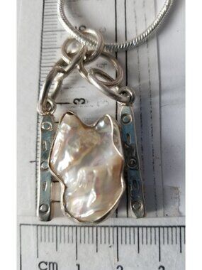 Necklace Baroque Pearls  2.5 cm x 1.5 cm 18" Chain 13.1 gr  Pendant 5 cm x 3 cm